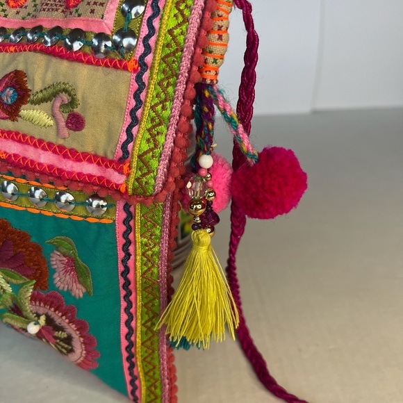 Curations Embroidered Embellished Crossbody Boho Tassel Pom Pom Bag Made India - Picture 5 of 10